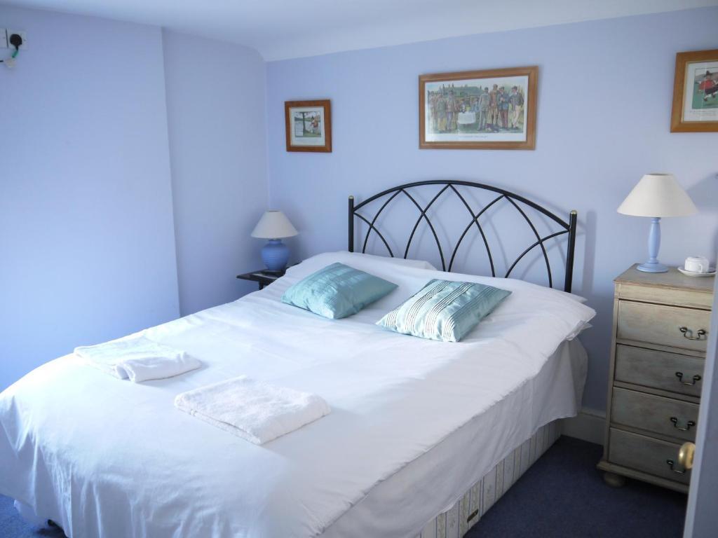 The Town House Bed & Breakfast Woodstock Room photo